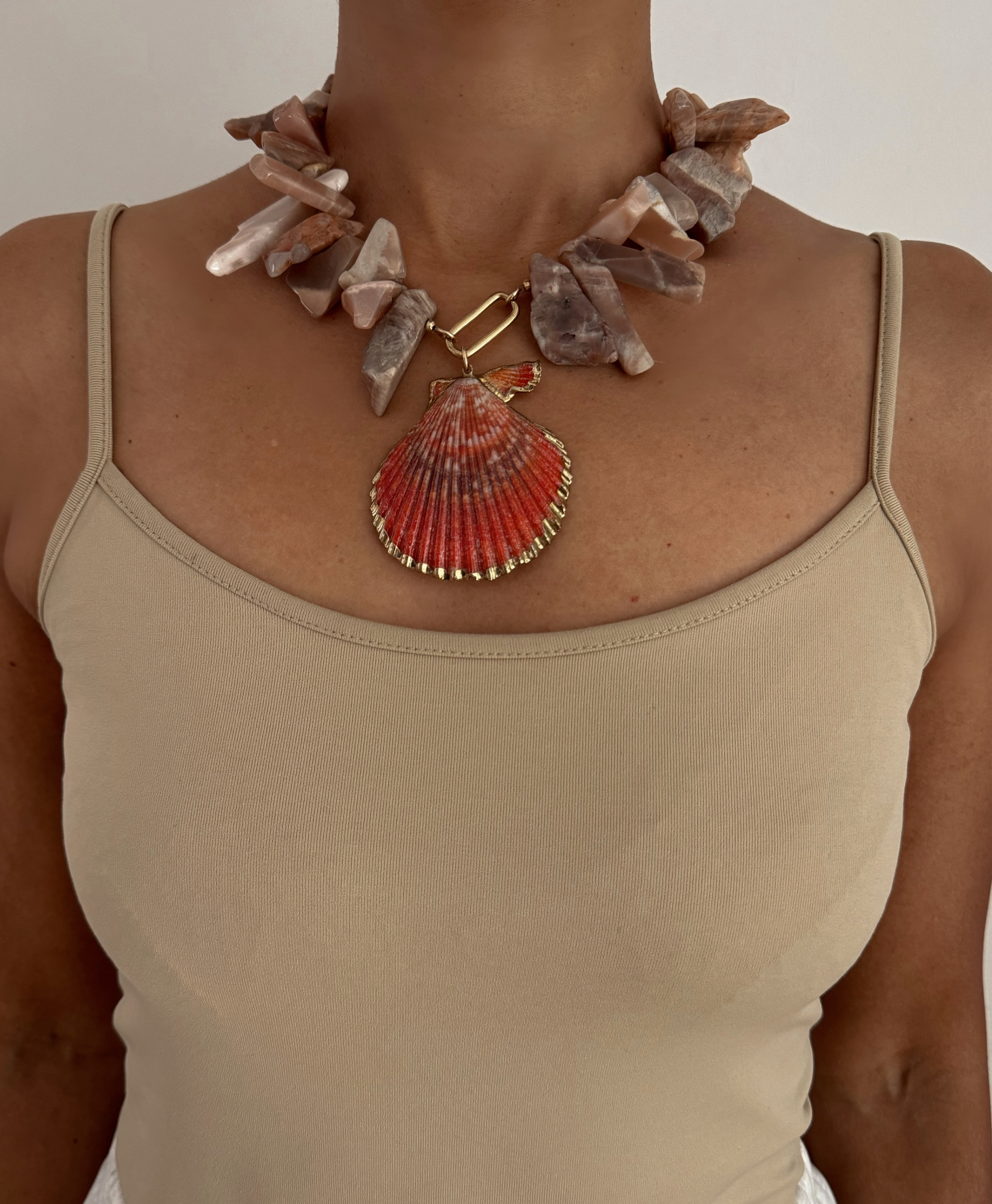 Morata Moonstone Shell Necklace